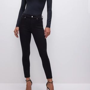 Good American Black Cropped Skinny Jeans